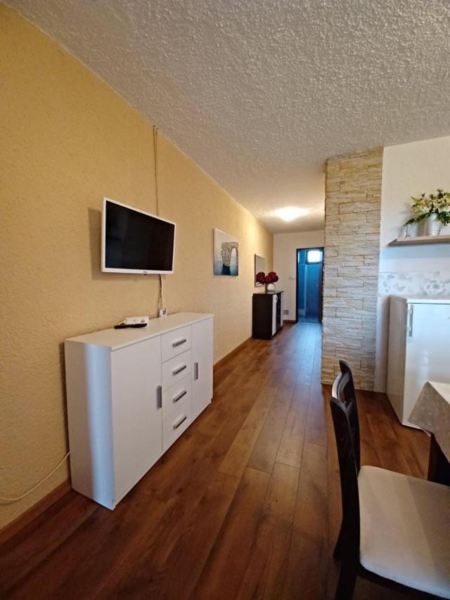 Apartmani Rina Kadumi 외부 사진