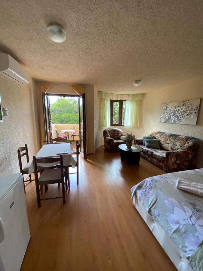 Apartmani Rina Kadumi 외부 사진