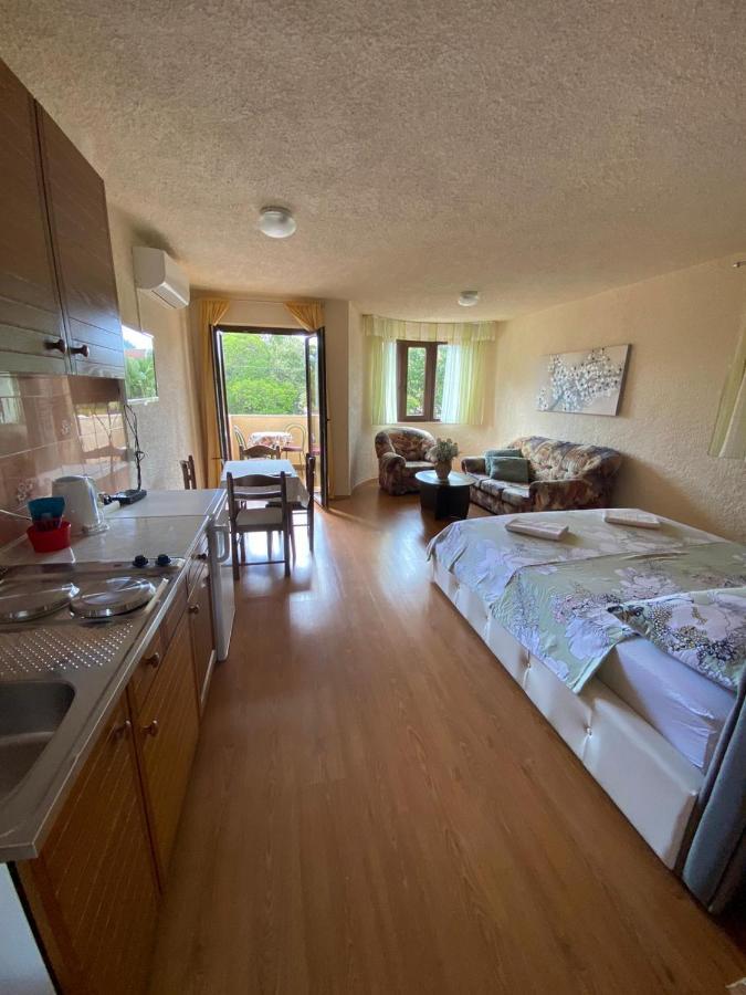 Apartmani Rina Kadumi 외부 사진