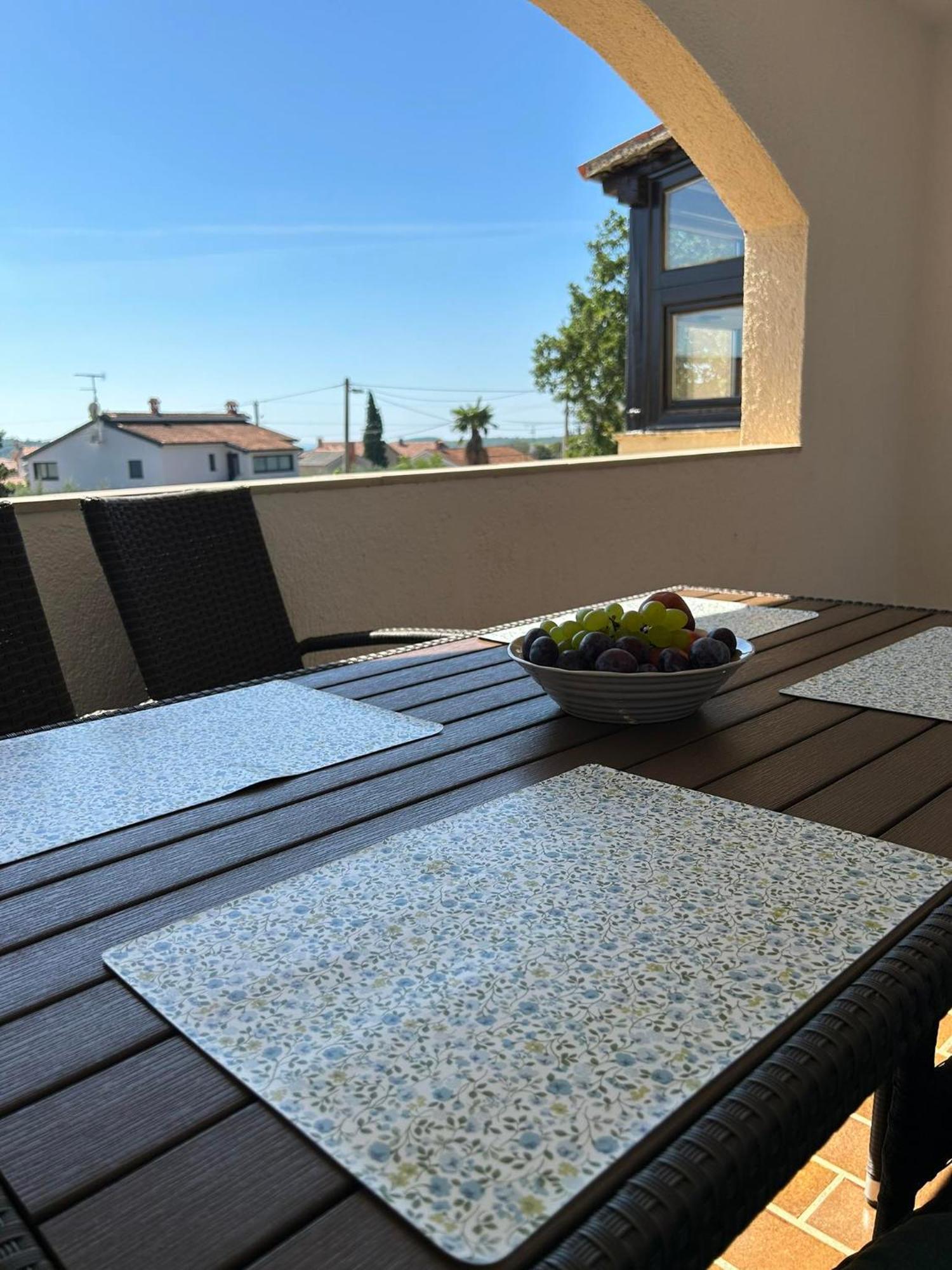 Apartmani Rina Kadumi 외부 사진