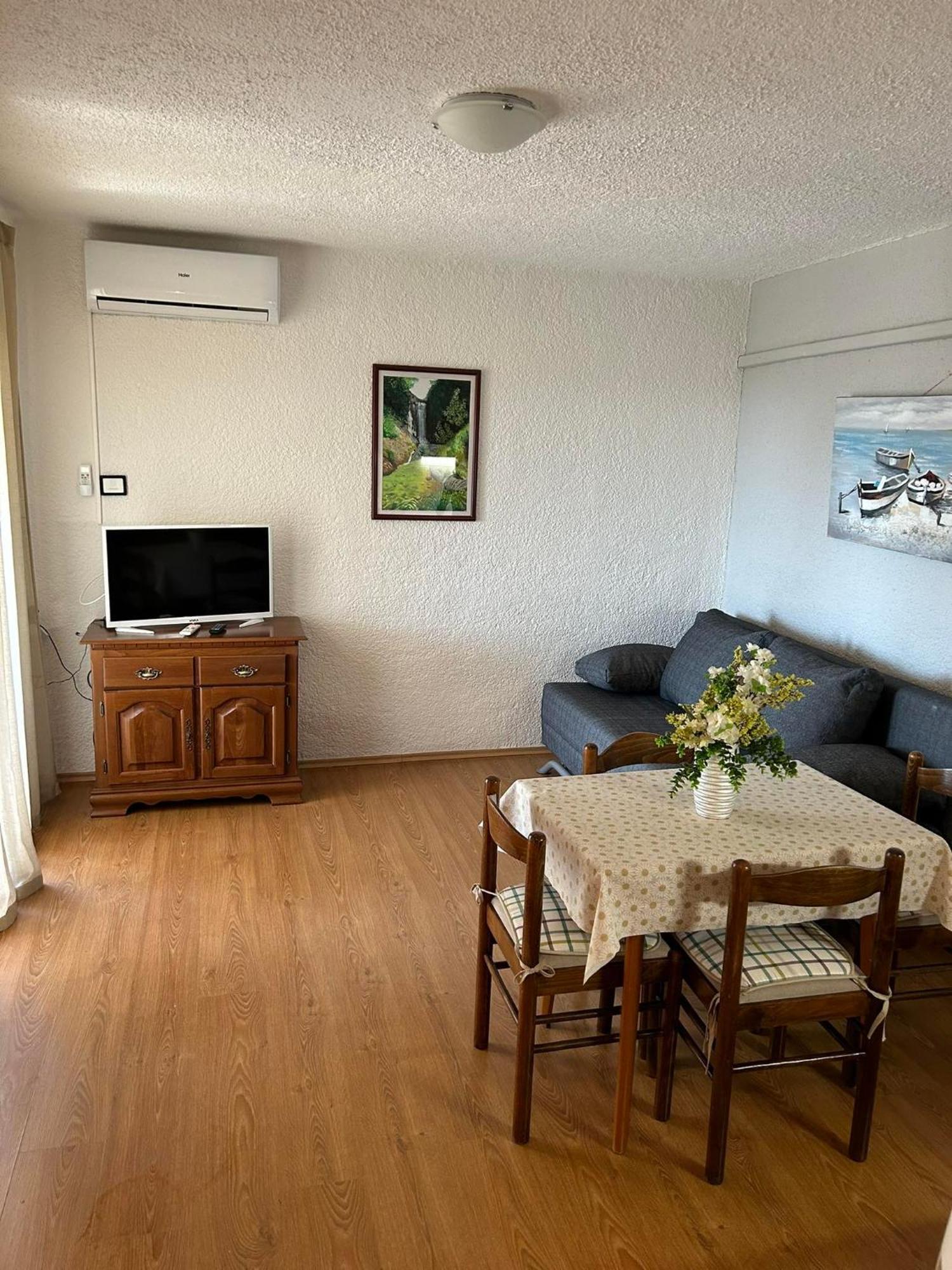 Apartmani Rina Kadumi 외부 사진